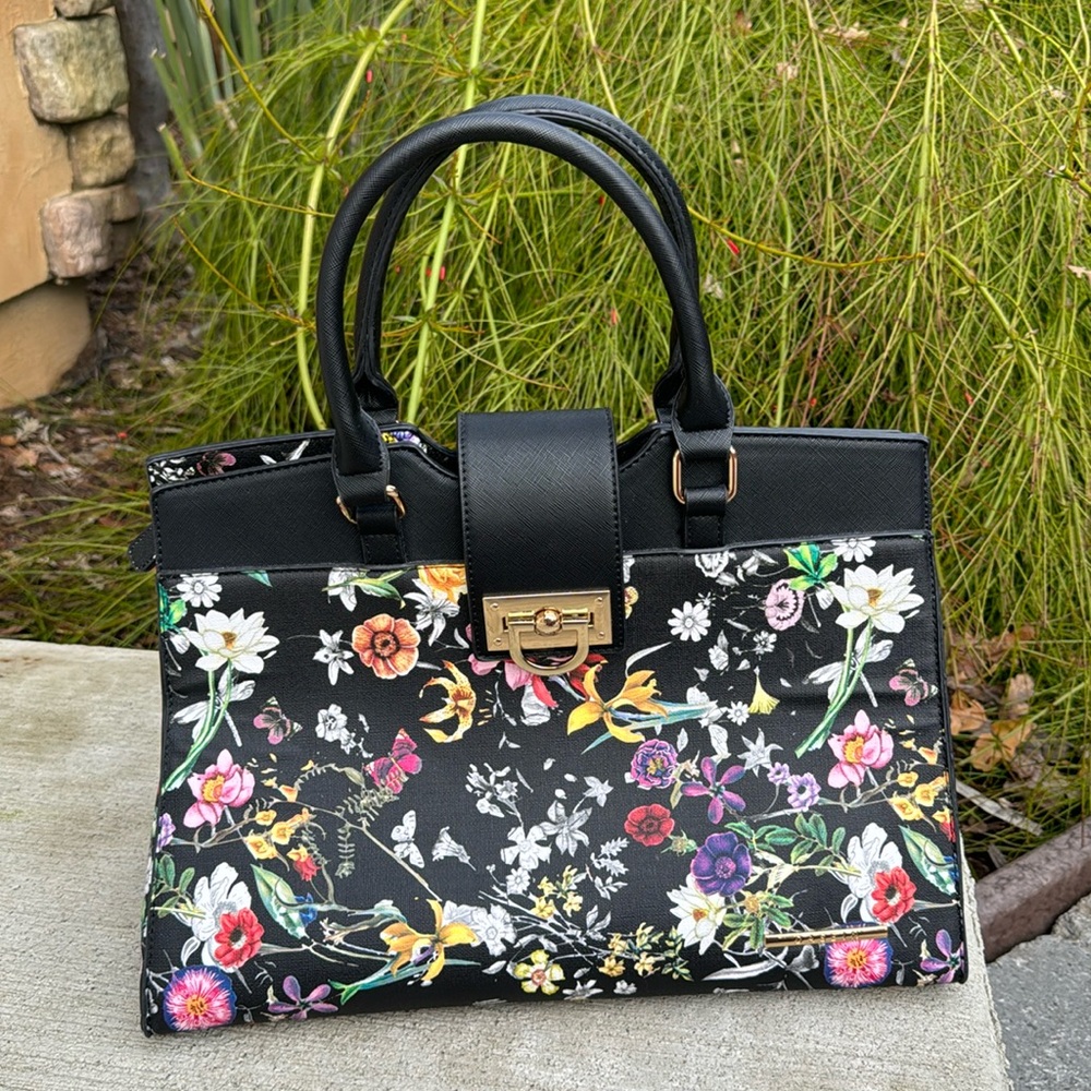 Floral Handbag Set 💐NWOT